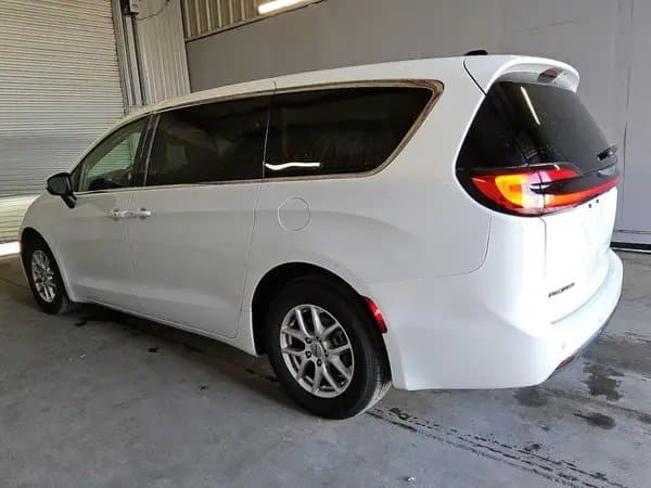 Chrysler Pacifica 2023