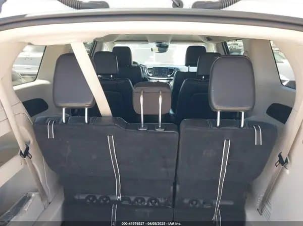 Chrysler Pacifica 2023