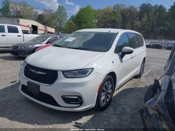 Chrysler Pacifica 2023