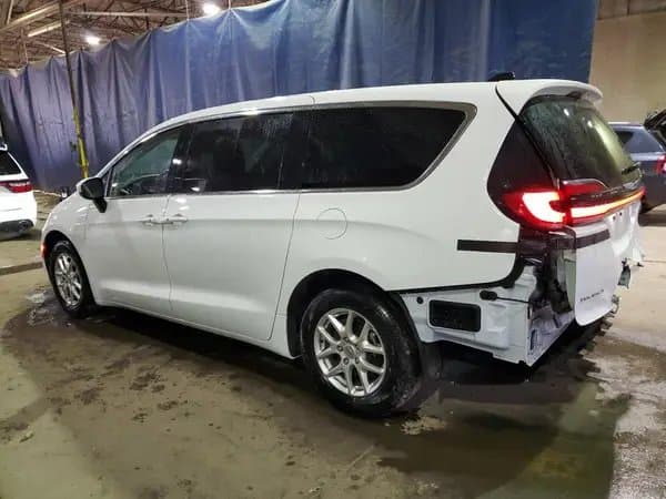 Chrysler Pacifica 2023
