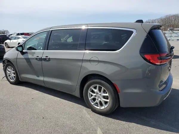 Chrysler Pacifica 2023