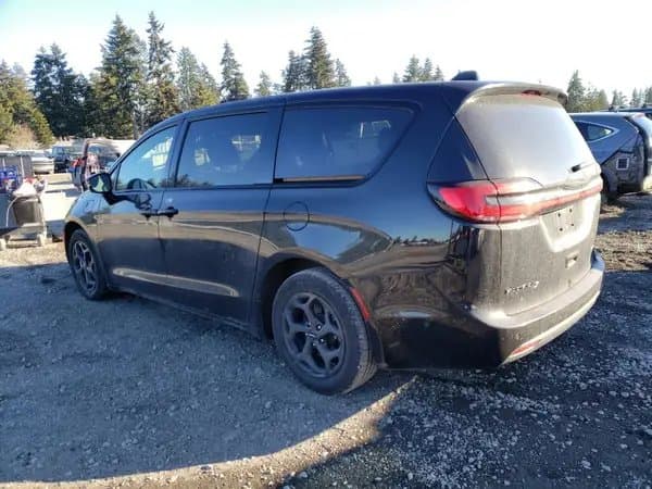 Chrysler Pacifica 2023