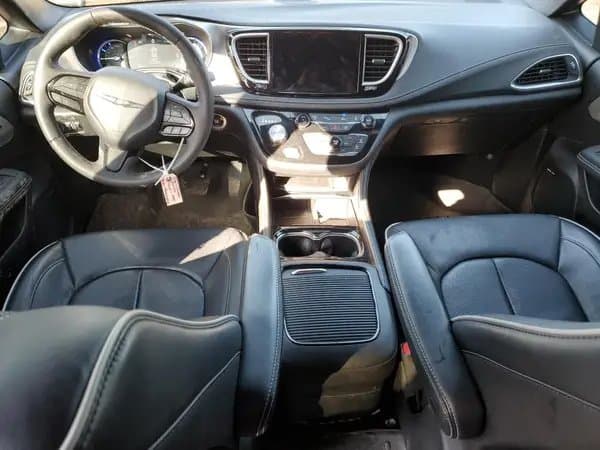 Chrysler Pacifica 2023