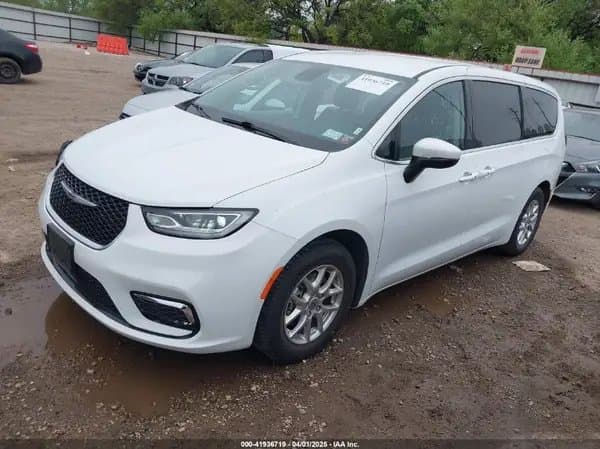 Chrysler Pacifica 2023
