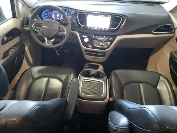 Chrysler Pacifica 2023