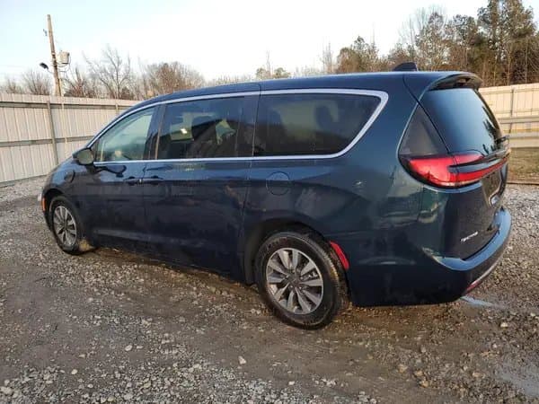 Chrysler Pacifica 2023