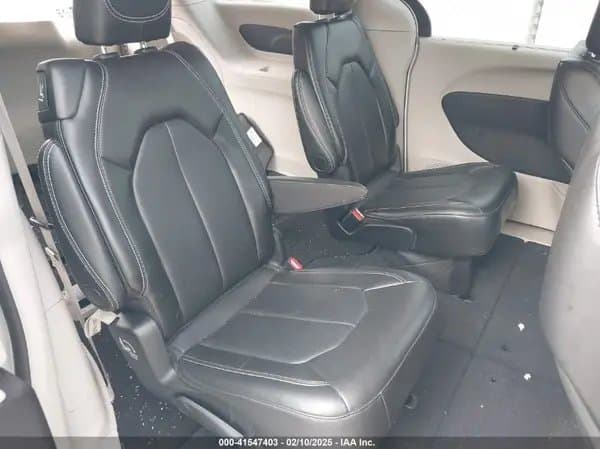 Chrysler Pacifica 2024