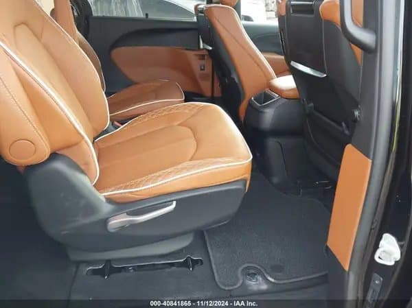 Chrysler Pacifica 2024