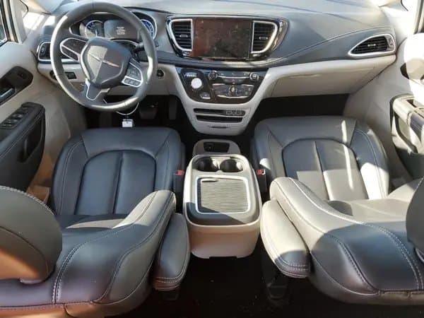Chrysler Pacifica 2024