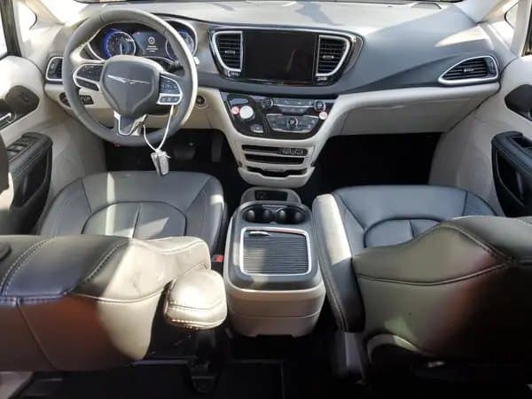 Chrysler Pacifica 2024