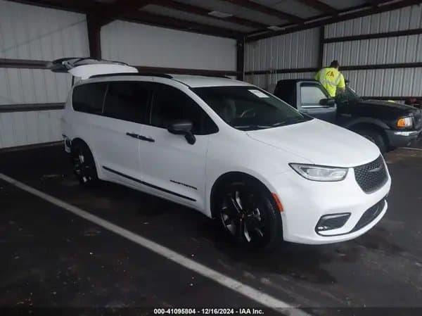 Chrysler Pacifica 2024