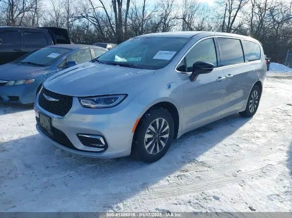 Chrysler Pacifica 2024