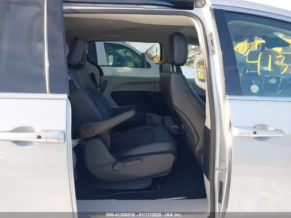 Chrysler Pacifica 2024