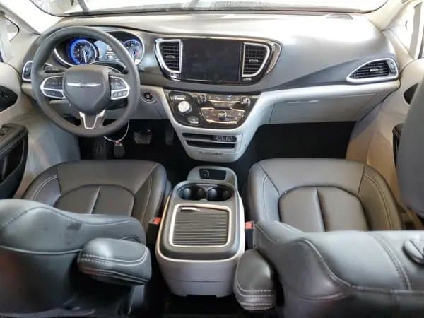 Chrysler Pacifica 2024