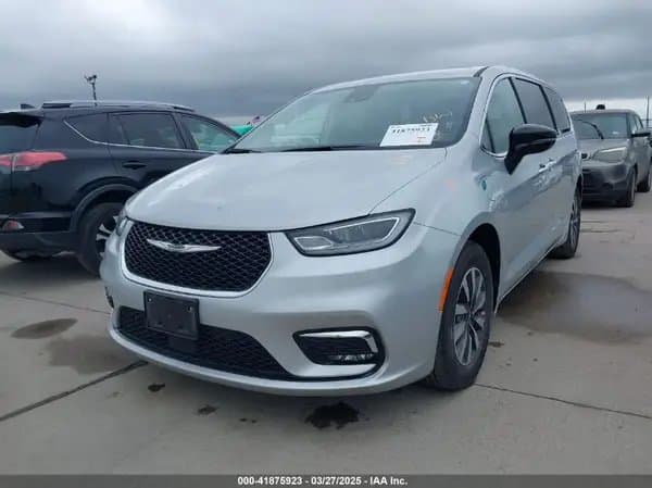 Chrysler Pacifica 2024