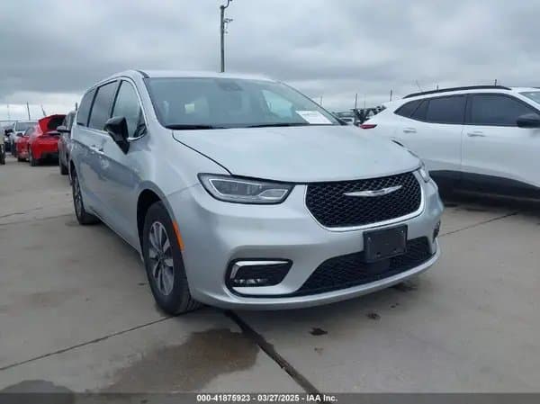 Chrysler Pacifica 2024