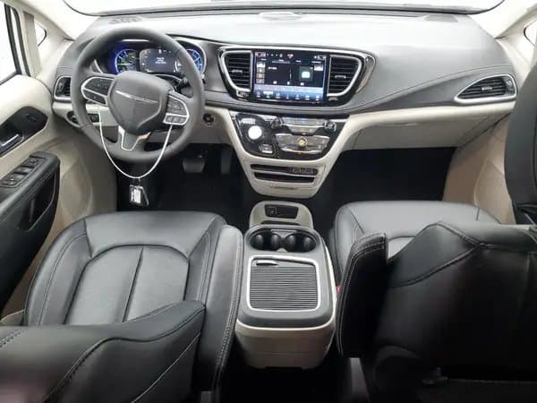 Chrysler Pacifica 2024