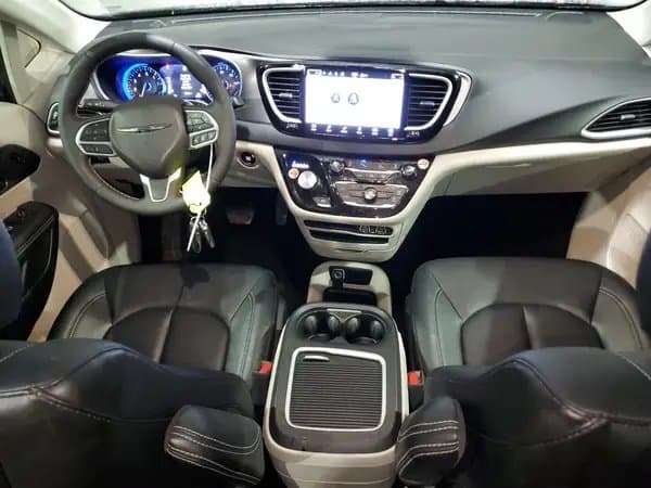 Chrysler Pacifica 2024