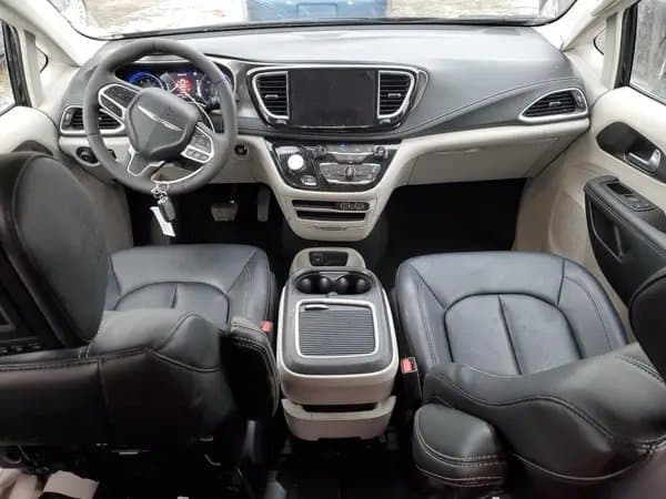 Chrysler Pacifica 2024