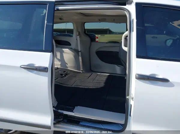 Chrysler Pacifica 2024