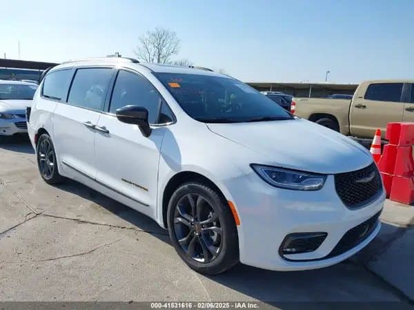 Chrysler Pacifica 2024