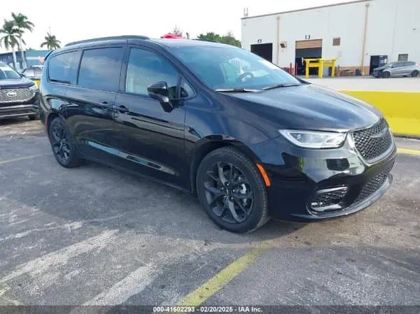 Chrysler Pacifica 2025