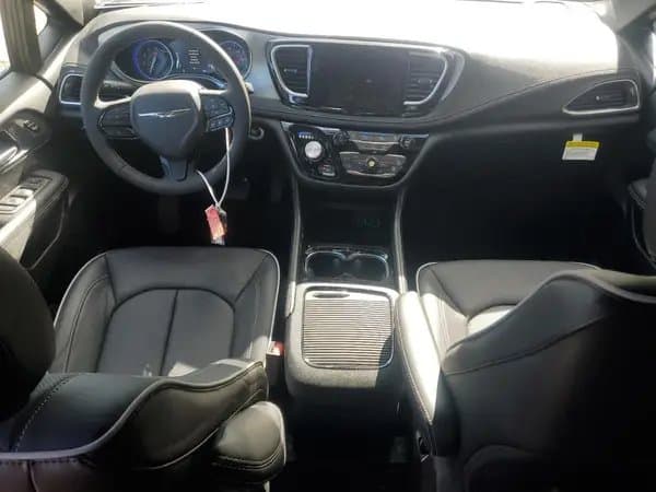 Chrysler Pacifica 2025