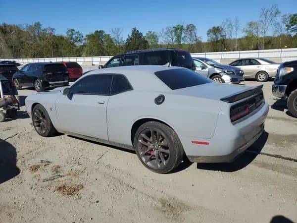 Dodge Challenger 2022