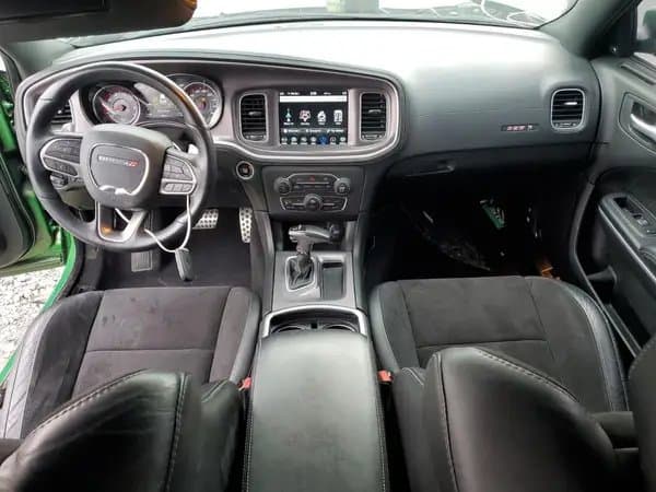 Dodge Charger 2020
