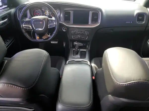 Dodge Charger 2020