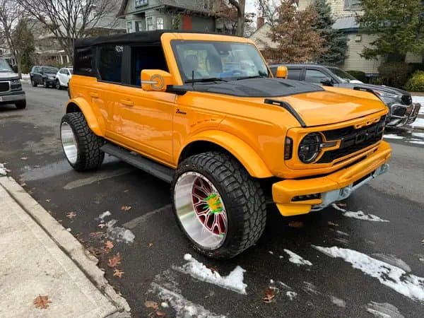 Ford Bronco 2022