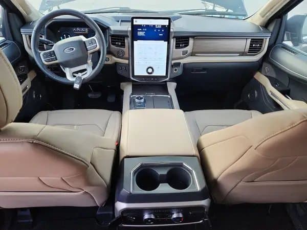 Ford Expedition 2023