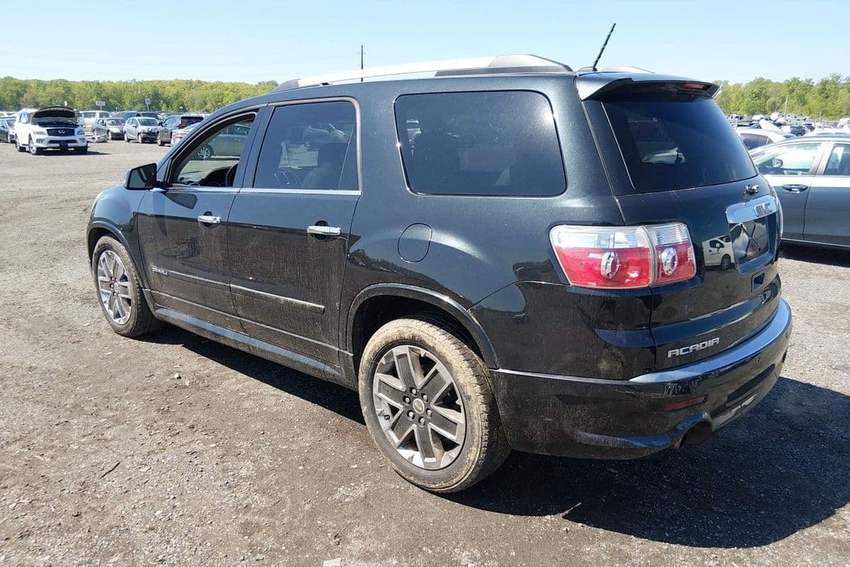GMC Acadia 2011