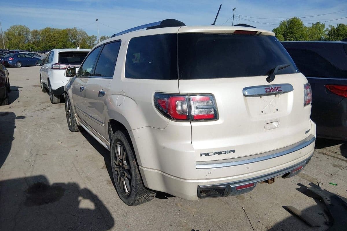 GMC Acadia 2013