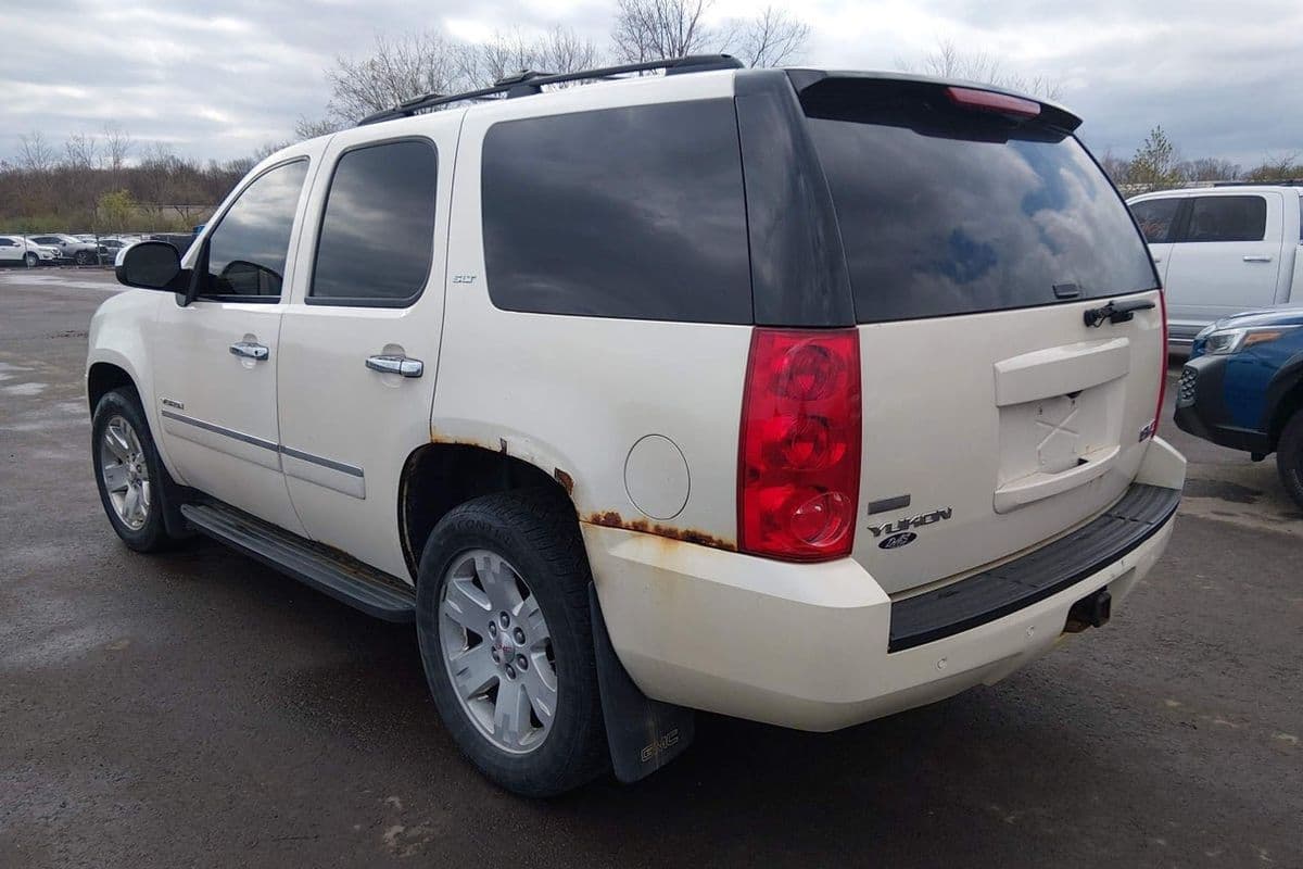 GMC Yukon 2010