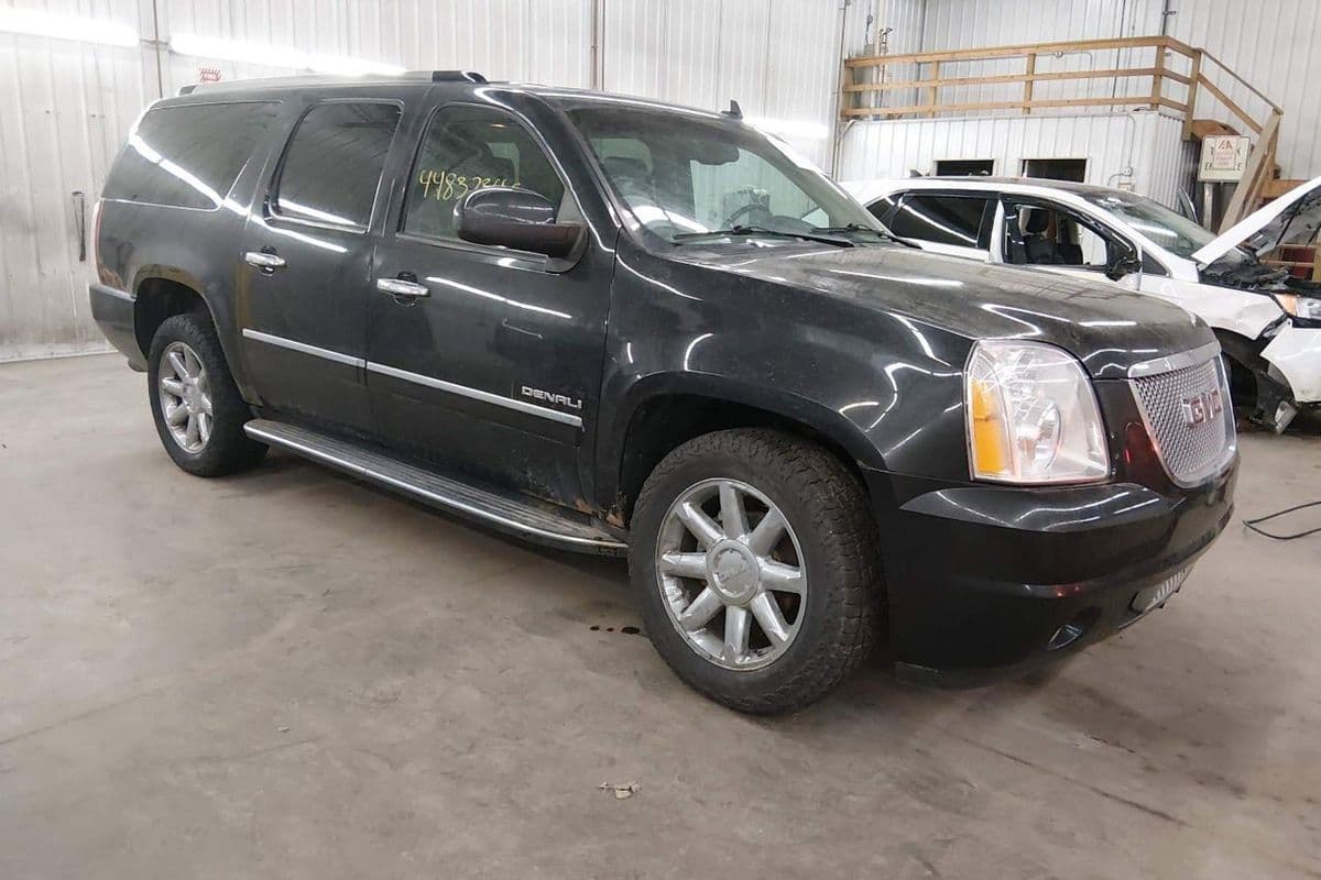 GMC Yukon Xl 1500 2011