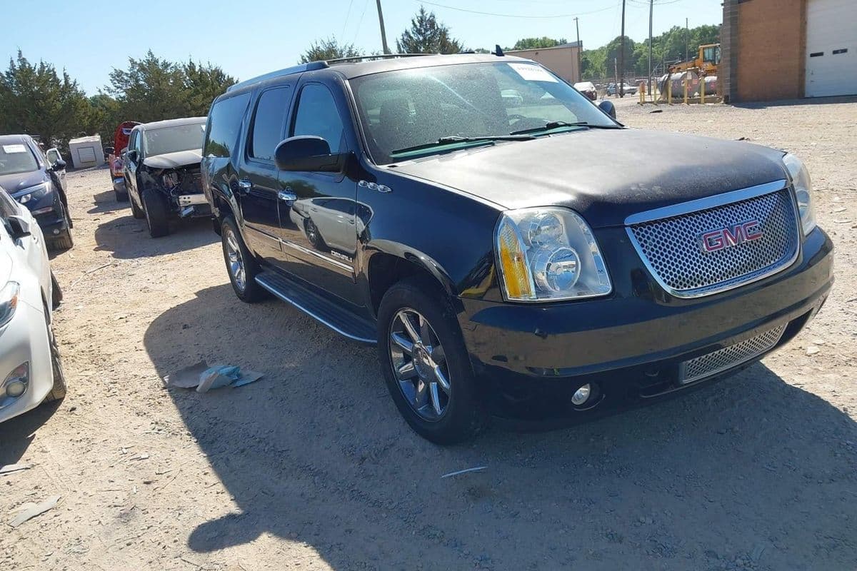 GMC Yukon Xl 1500 2013