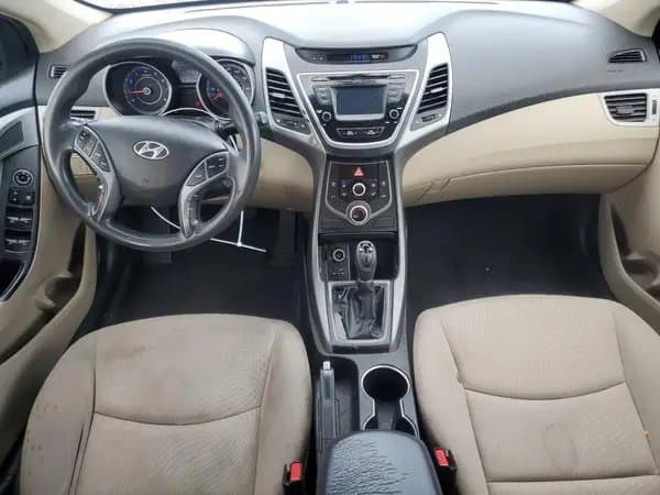 Hyundai Elantra 2016