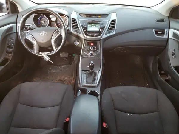 Hyundai Elantra 2016