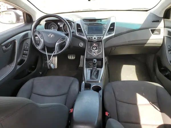 Hyundai Elantra 2016