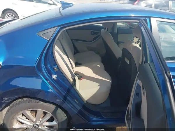 Hyundai Elantra 2016