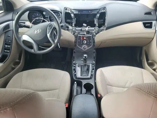 Hyundai Elantra 2016