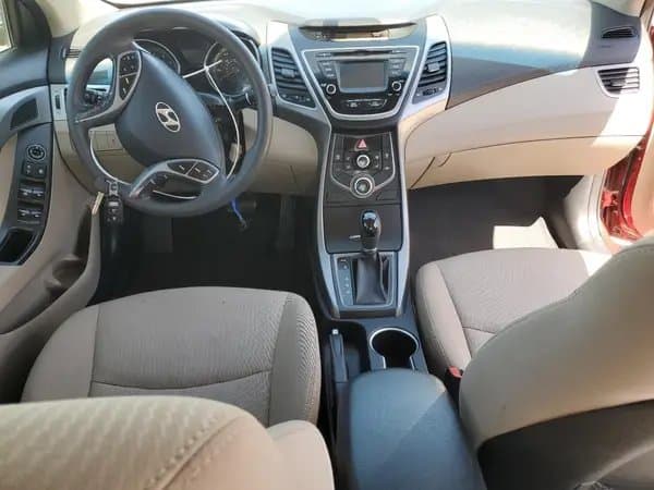 Hyundai Elantra 2016