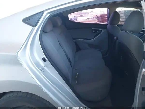 Hyundai Elantra 2016