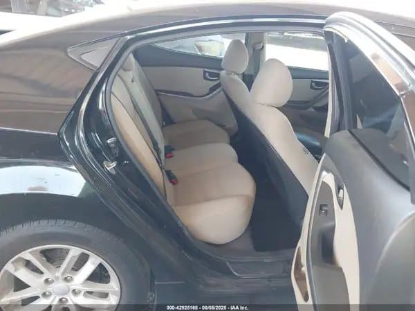 Hyundai Elantra 2016