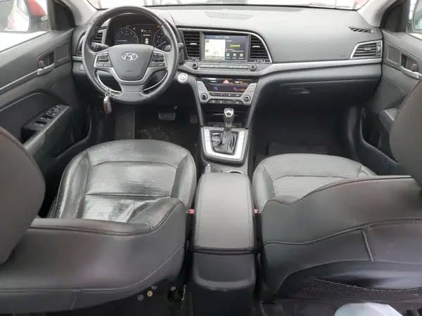 Hyundai Elantra 2017