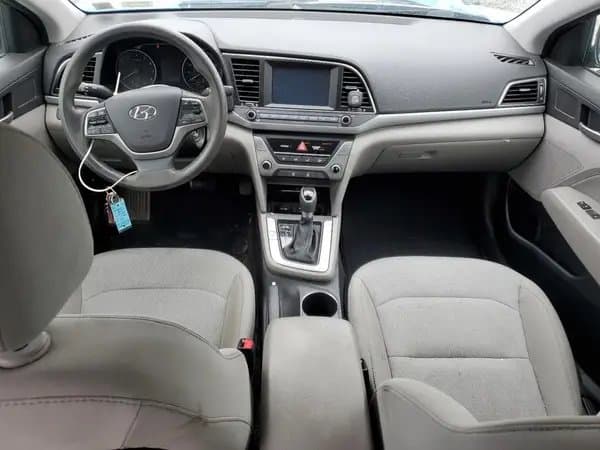 Hyundai Elantra 2017