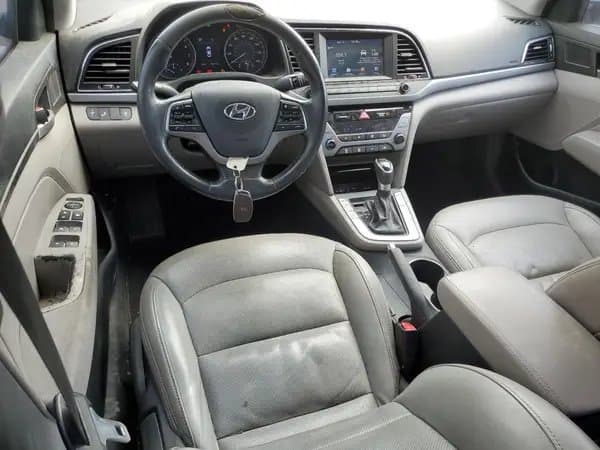Hyundai Elantra 2017