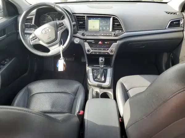 Hyundai Elantra 2017