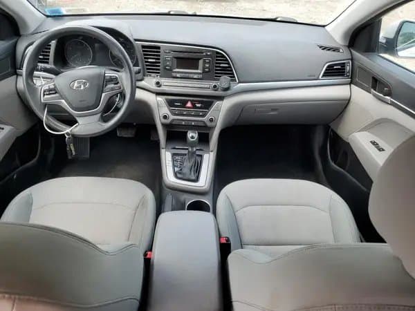 Hyundai Elantra 2017